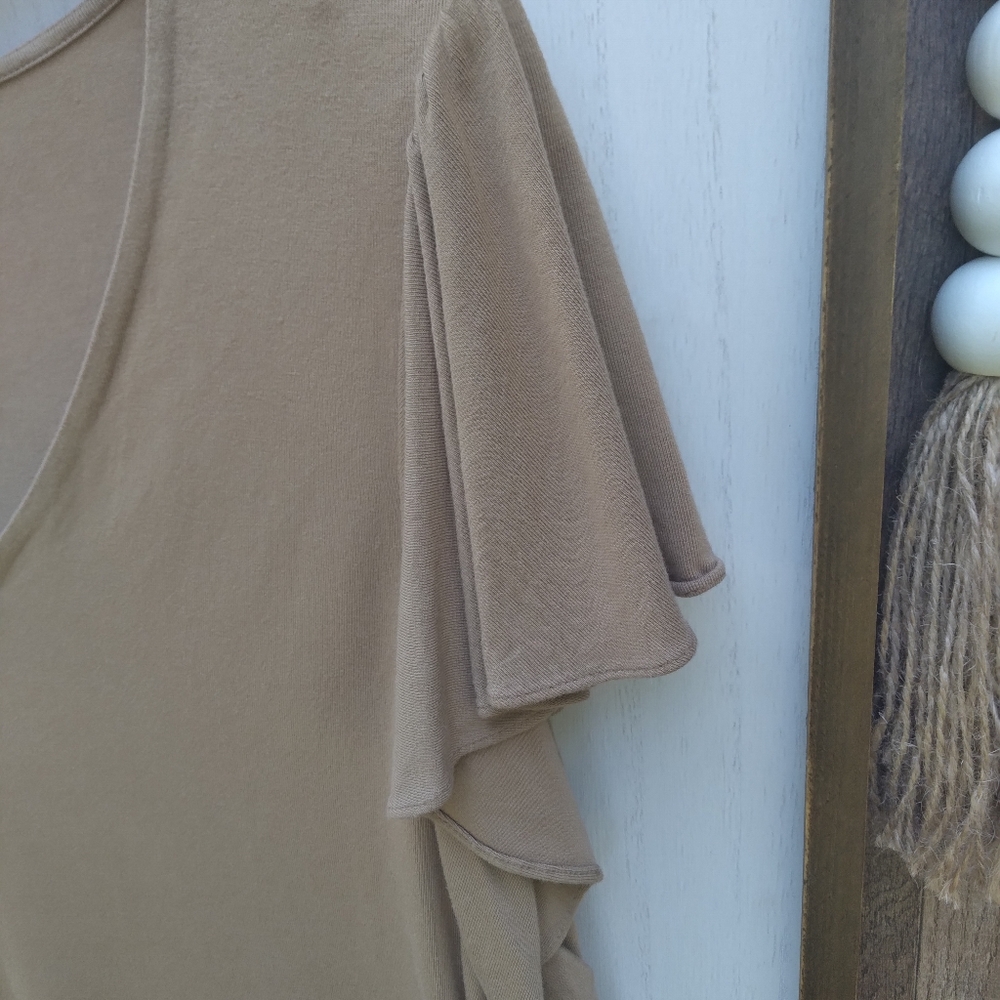 LAUREN RALPH LAUREN size large camel v neck - Picture 5 of 10